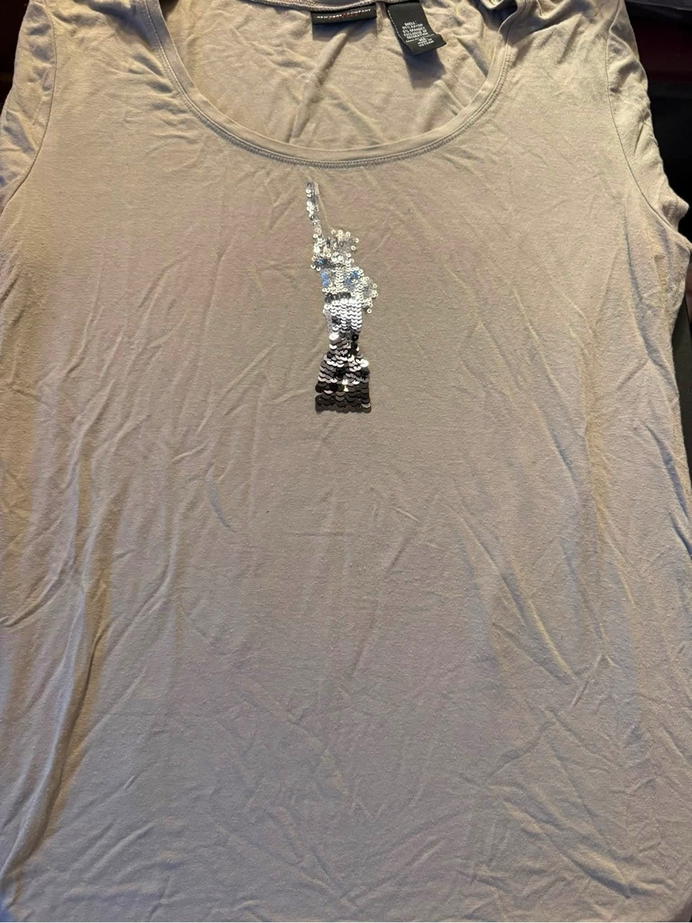 New York & Company Taupe Short Sleeve Scoop Neck Top with Sequin Statue Accent
